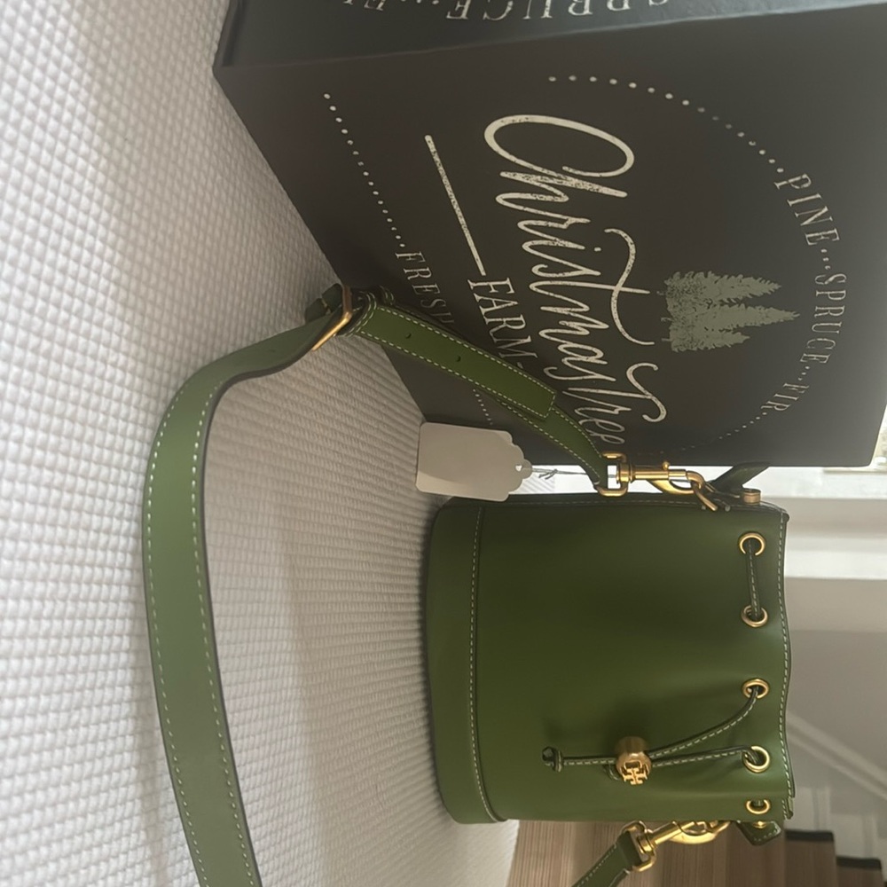 NEW TORY BURCH crossbody bucket bag